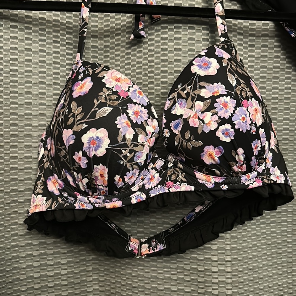 H&M Floral Ruffle Bikini - Picture 2 of 7